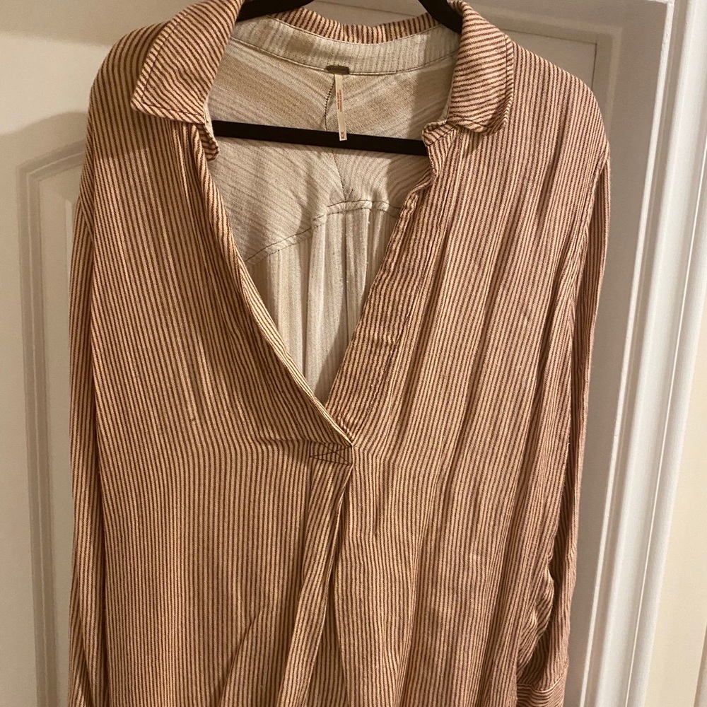 Free People Loose Color Open Neck Top Size M